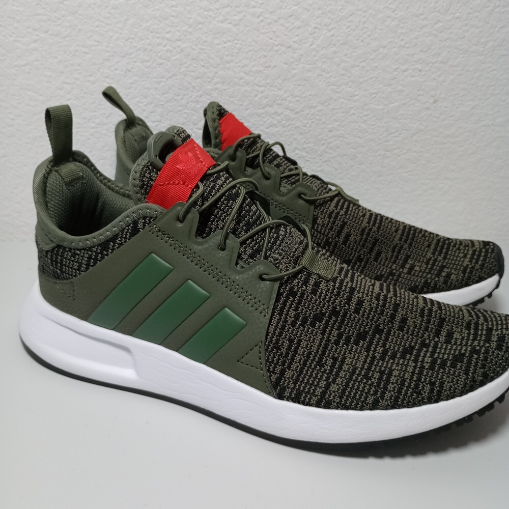 Adidas Men's Olive and Orange Accent Sneakers Size 6 1/2 - Women's 7 1/2